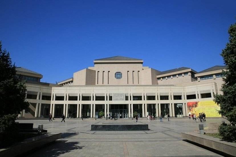 江苏高考文科状元申请香港大学为何招来那么多反对声音？