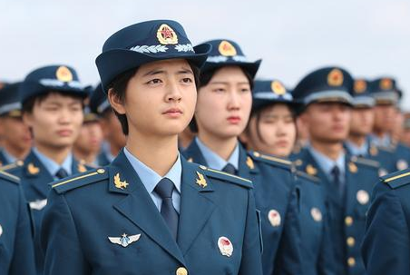 在亲友的推荐下报考了士官院校，比较迷茫，未来有前途吗？