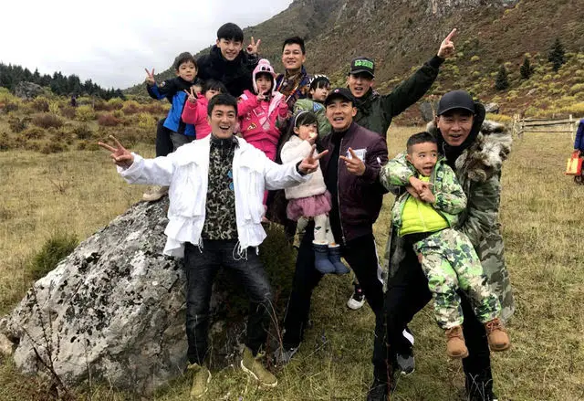 《爸爸去哪儿》又离婚了一对儿！黄嘉千承认和夏立克婚变，还剩谁了？