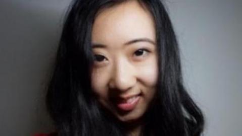诋毁祖国，鼓吹美国空气香甜的昆明女孩，为何在3年后回国了？