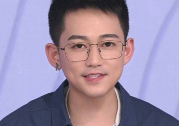 苏醒新歌《破亿》内涵娱乐圈，引发热议，究竟怎么回事？