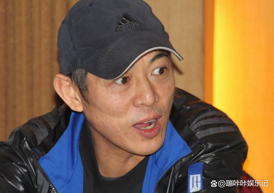 鲁豫问李连杰爷爷是谁，李连杰：我说出来你有胆播吗？他爷爷到底是谁呢？