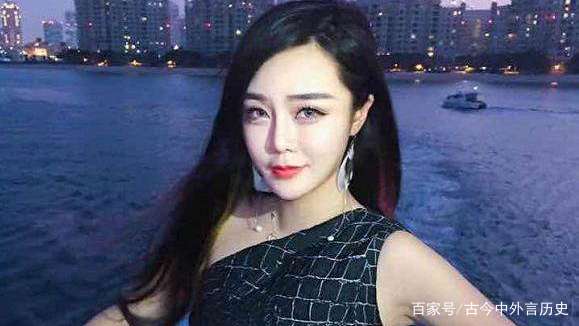 辛巴在直播时连踢老婆5脚引争议，他们夫妻间的感情究竟如何？