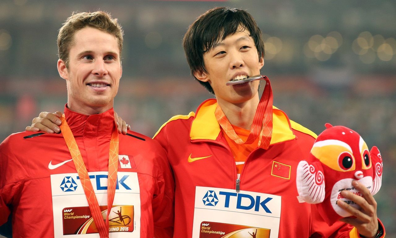 张国伟训练过猛骨折，选择保守治疗天天冰敷，复出首秀时间曝光，你期待吗？