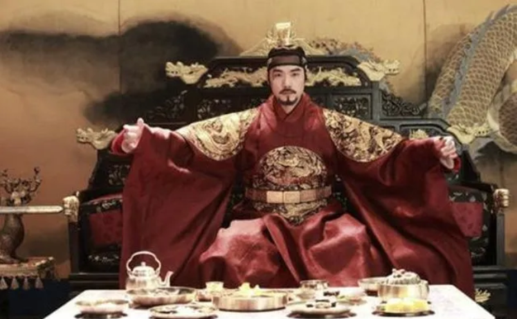 燕山君为什么这么残暴？