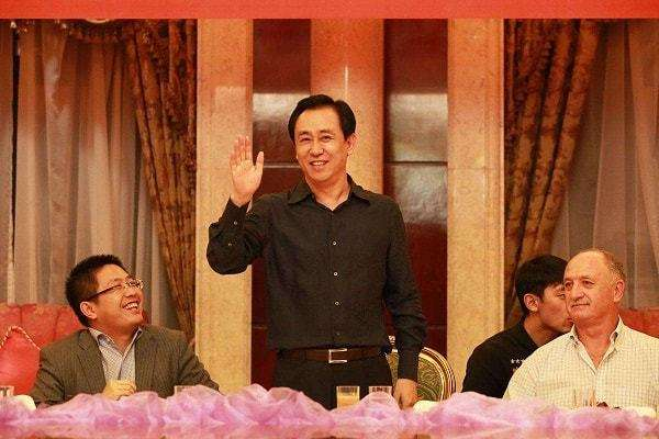媒体证实许家印市价过亿豪宅打折出售，他现在为何急需用钱？