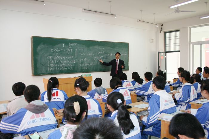 深圳30万年薪招聘中小学教师，对此你有哪些看法？
