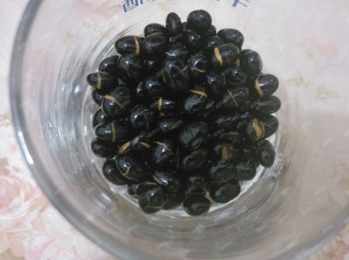 醋泡黑豆的正确做法与吃法