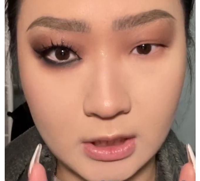 浙江一女子化妆太浓高铁人脸识别认不出，人脸识别技术是否有待提升？