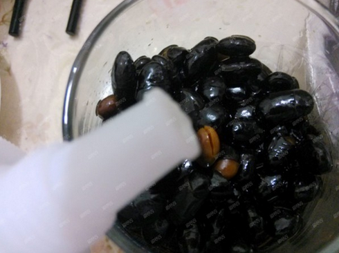醋泡黑豆的正确做法与吃法