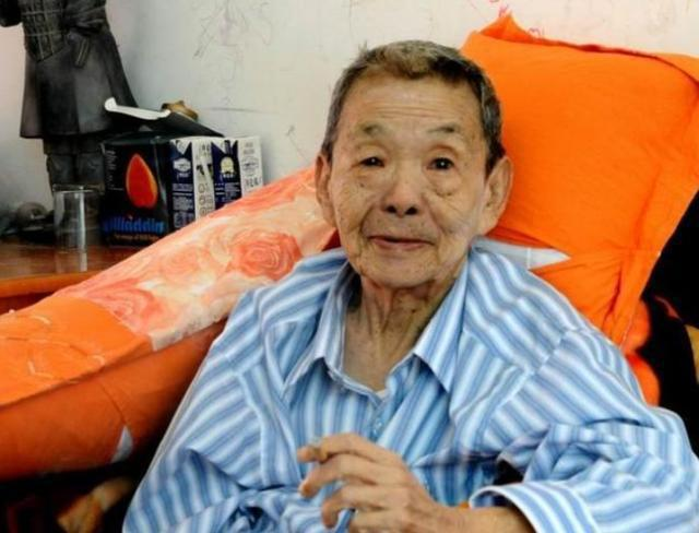 杨金秀是如何成为金三角的第一代毒枭的？