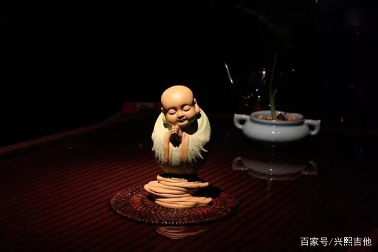 “近朱者赤，近墨者黑”所蕴含的道理是什么？