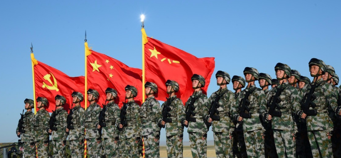 一个师有多少人？