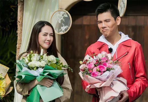 向佐郭碧婷真的在一起了么？怎么认识的？