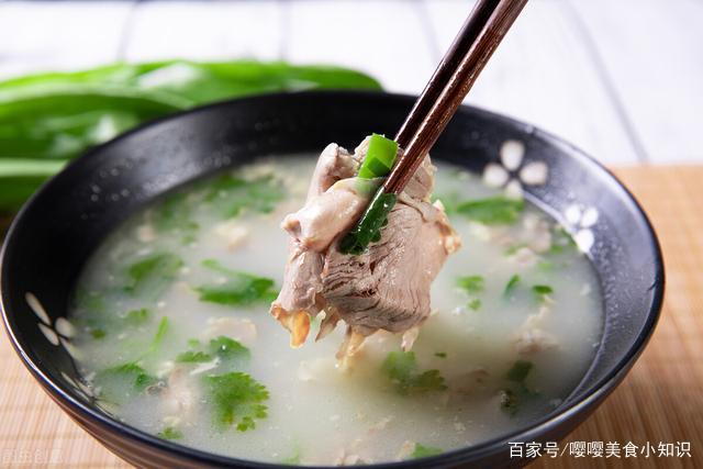 如何制作炖羊肉？炖羊肉都需要放哪些调料？