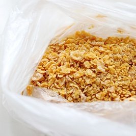 请问一下超市里买的玉米片要怎么吃啊？