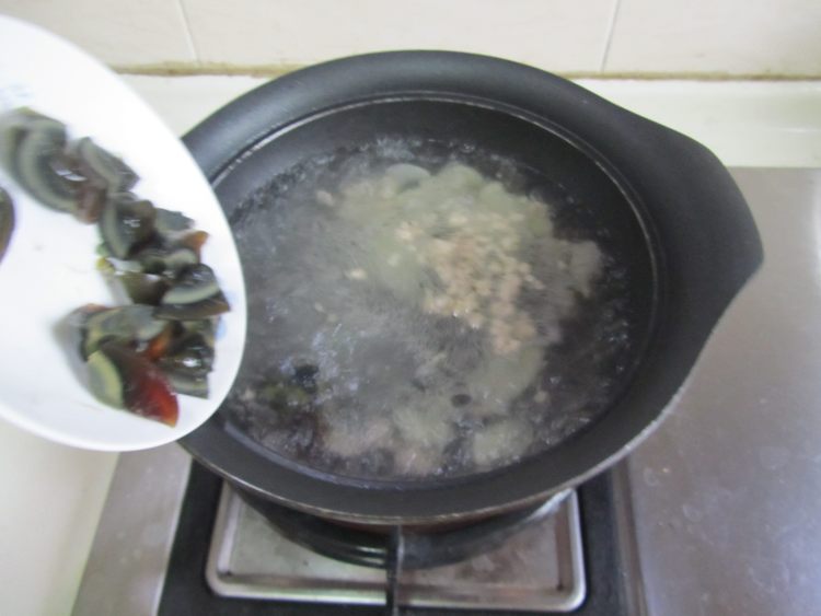 上汤南瓜叶的做法，上汤南瓜叶怎么做好吃，上汤