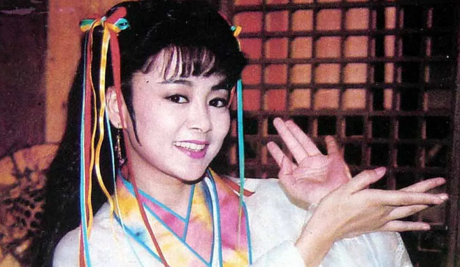 凭借《庐山恋》一炮走红的她，近况如何？