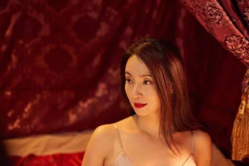 文绣和婉容哪个幸福？