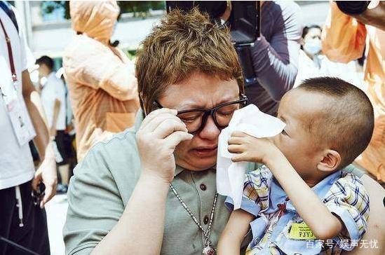 为什么韩红一生不结婚选择做慈善？
