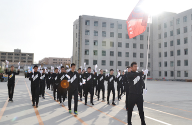 孩子初中毕业了考不上高中可以上什么职业学校？