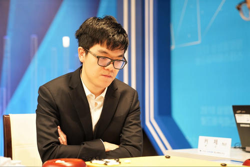 柯洁痛失世界棋王赛冠军，失败对他会有什么帮助？