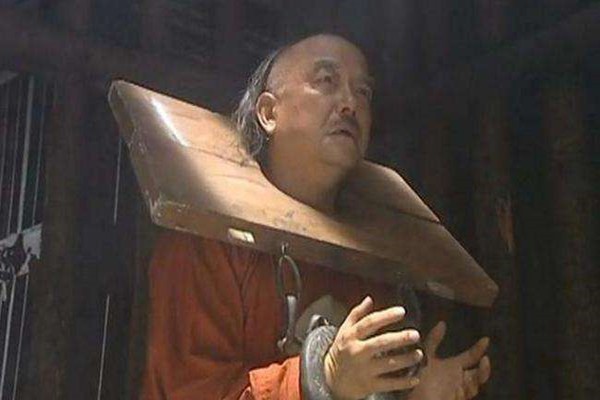 和珅之死：和珅已是案上俎肉，嘉庆帝为何要在乾隆大丧之日将他诛杀？