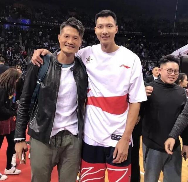 CBA四冠王季乐，退役后为何甘愿当交警？