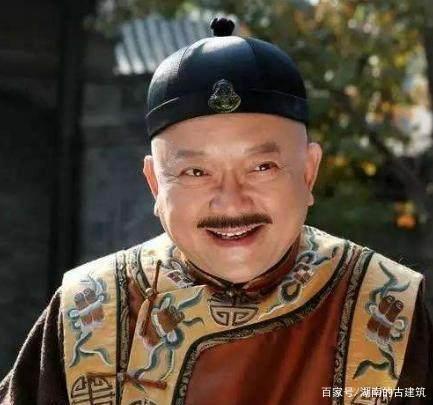 和珅让朱珪免官，朱珪让和珅丢命，他俩谁厉害？