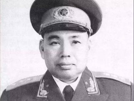 许世友传奇详细点？
