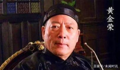 一代青帮大佬黄金荣，死后葬礼惊现2米5的神秘巨人，他是谁？