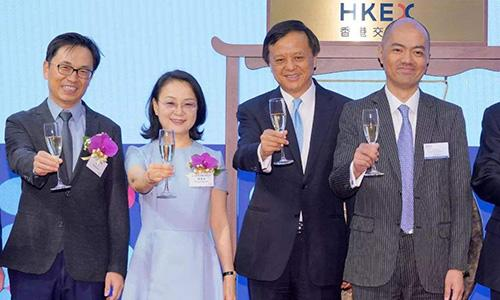 钟慧娟成全球白手起家女首富，她的奋斗历程是怎样的？