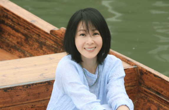 歌词中 有一句叫 好爱好爱你 所以愿意 这歌名叫什么
