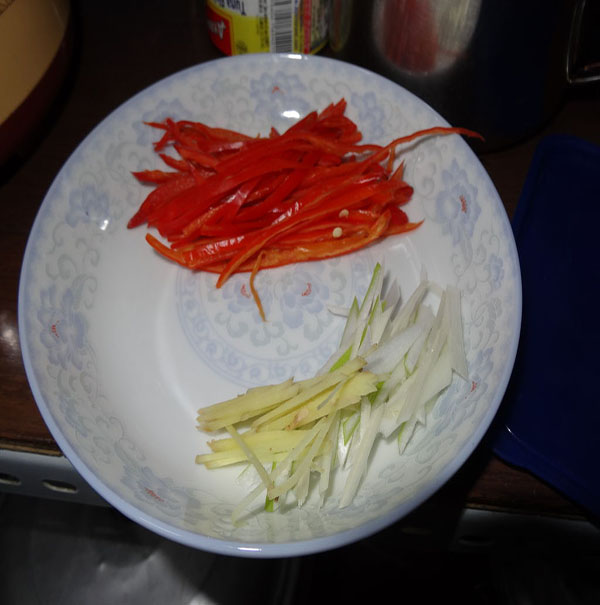 黑木耳一天吃多少算适量？该怎么吃法？