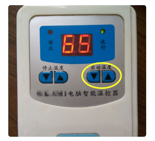 欧姆龙温控器设置温度后，温度上下偏差在±20℃，怎么设置可以控制在±5℃！求大神指点