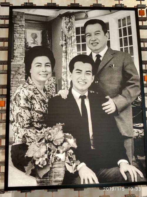 晚年和长子相依为命的莫尼克王后，她的次子是怎么死的？