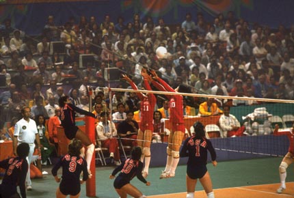 1984年奥运会女排比赛的积分排名和赛程赛果