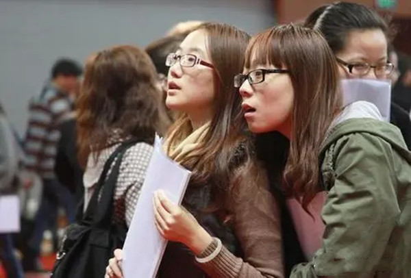 调查显示7成00后嘴上无所谓其实偷偷努力，他们之间的竞争力有多大？