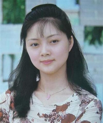 张莉在《红楼梦》中饰演谁？
