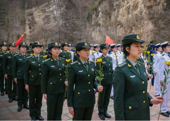 我是今年的高考生，能考士官学校嘛？应该怎么考？