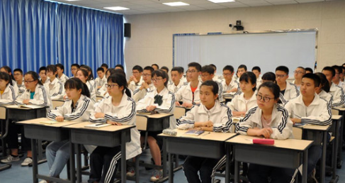 如何看待建议减少学校与教育无关的工作？是不是非常有必要？