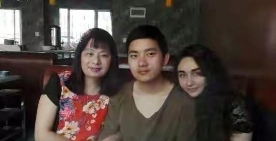 古巴女大学生不忍离开中国男友，放弃学业远赴中国再续，后来怎样？
