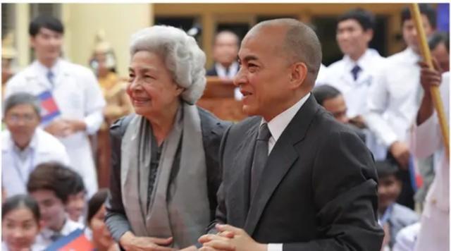 晚年和长子相依为命的莫尼克王后，她的次子是怎么死的？