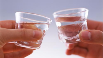 喝白酒真的可以壮胆吗？