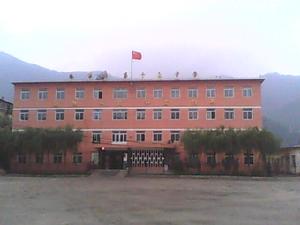 本溪市第四高级中学的写给四高人