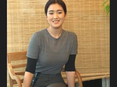 金马奖巩俐拒绝颁奖事件是怎么回事？