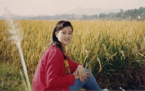 “小时候，我以为你很美丽”求全部歌词