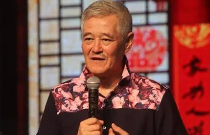 见字如见人，赵本山与陈佩斯书法作品比较，谁的作品更胜一筹呢？